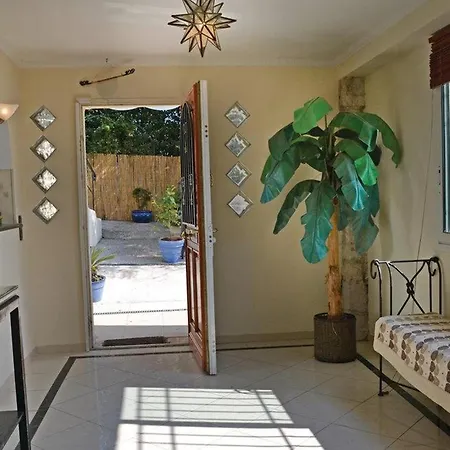 Maison Traditionnelle *
